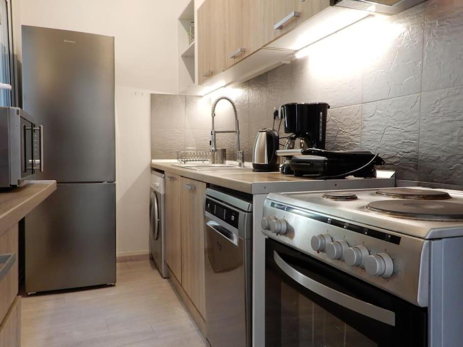 A-07! 2' Walk 2 Acropolis Museum! 2Br-Sunny Terrace! Extra Fees For 2Nd Room أثينا المظهر الخارجي الصورة